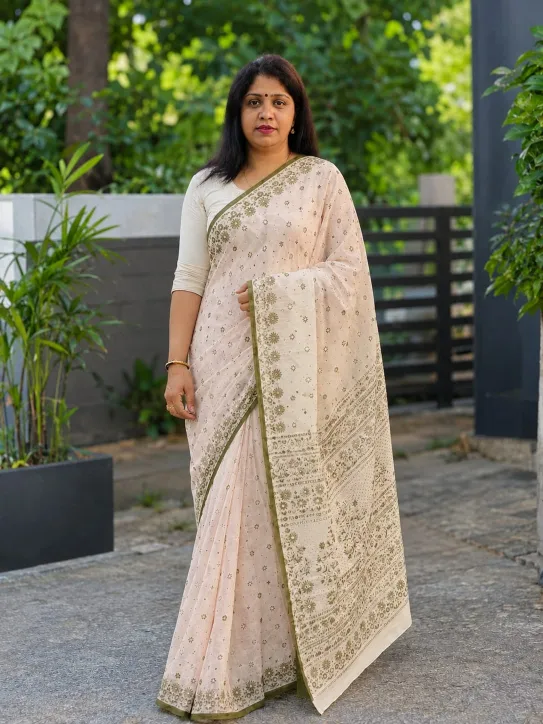 Women's Elegant Cream Floral Cotton Saree