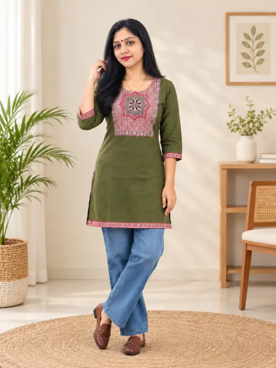 Women's Elegant Cotton Short Kurti - Image 3